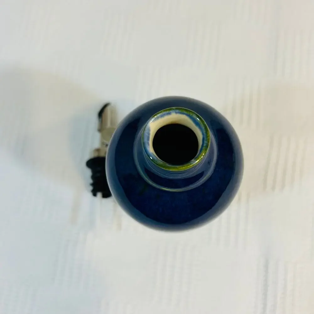 Unknown cruet olive